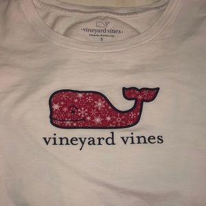 Long sleeve Vineyard Vines shirt (size small)